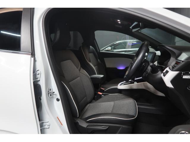 ルーテシア インテンス　純正ディスプレイ　バックカメラ　ＥＴＣ　クルーズコントロール　アイドリングストップ　ステアリングヒーター　　Ｂｌｕｅｔｏｏｔｈ接続対応＆ＵＳＢ接続ポート　クリアランスソナー　ブラインドスポットモニター（12枚目）