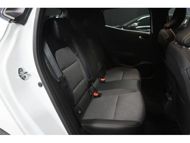 ルーテシア インテンス　純正ディスプレイ　バックカメラ　ＥＴＣ　クルーズコントロール　アイドリングストップ　ステアリングヒーター　　Ｂｌｕｅｔｏｏｔｈ接続対応＆ＵＳＢ接続ポート　クリアランスソナー　ブラインドスポットモニター（13枚目）