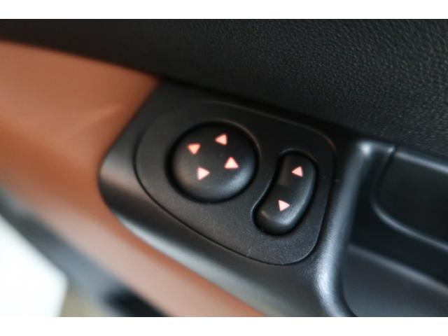 アバルト595 コンペティツィオーネ ワンオーナー 5速MT車 Applecarplay対応ディスプレイオーディオ バックソナー ETC フロント&リアフォグランプ Bluetooth接続対応&USB接続ポート 取説&保証書 一年保証付き(8枚目)