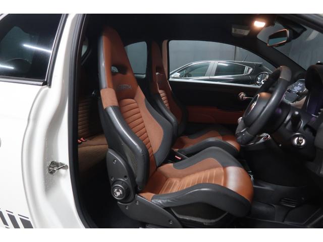 アバルト595 コンペティツィオーネ ワンオーナー 5速MT車 Applecarplay対応ディスプレイオーディオ バックソナー ETC フロント&リアフォグランプ Bluetooth接続対応&USB接続ポート 取説&保証書 一年保証付き(12枚目)