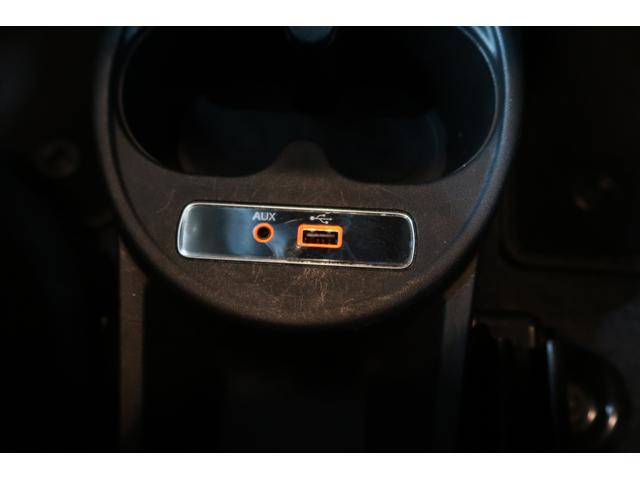 ���u�t�r�a�ڑ��v���莝���̃~���[�W�b�N�v���[���[��ڑ����A�ԓ��ł��C�ɓ���̉��y���C�y�Ɋy���ނ��Ƃ��ł��܂���