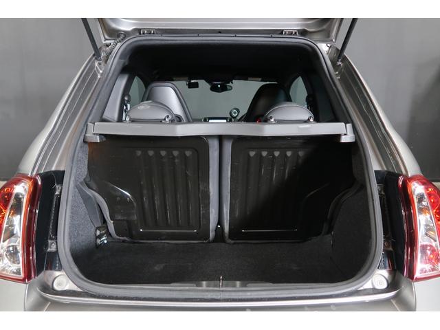 �����A���Q�b�W�X�y�[�X��������肠��܂����傫�߂̉ו����V�[�g��|������y�X�ł��ˁI