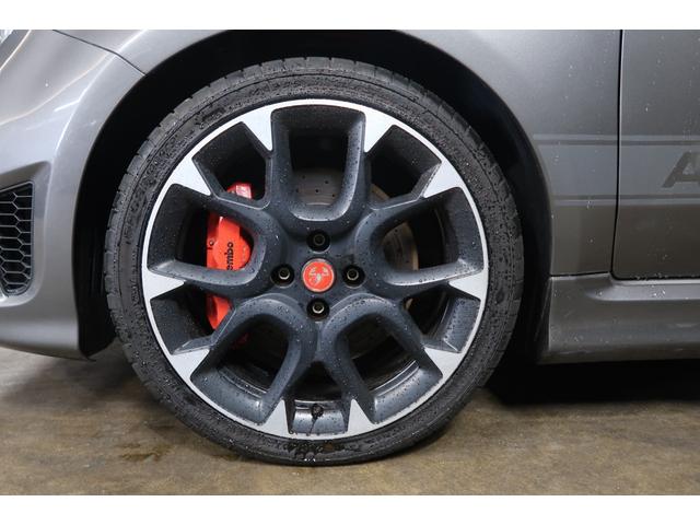 アバルト５９５ コンペティツィオーネ　ＳＤナビ＆フルセグ　バックカメラ　Ｂｌｕｅｔｏｏｔｈ接続対応＆ＵＳＢ接続ポート　パドルシフト　　ＨＩＤヘッドライト　フロント＆リアフォグ　ブースターメーター　純正１７インチアルミホイール　取説＆保証書（29枚目）