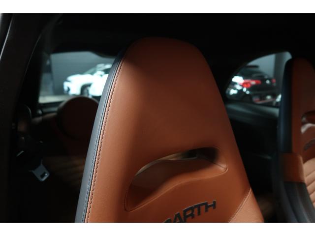 アバルト５９５ コンペティツィオーネ　ＳＤナビ＆フルセグ　バックカメラ　Ｂｌｕｅｔｏｏｔｈ接続対応＆ＵＳＢ接続ポート　パドルシフト　　ＨＩＤヘッドライト　フロント＆リアフォグ　ブースターメーター　純正１７インチアルミホイール　取説＆保証書（61枚目）