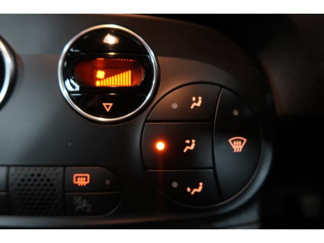 アバルト５９５ コンペティツィオーネ　ＳＤナビ＆フルセグ　バックカメラ　Ｂｌｕｅｔｏｏｔｈ接続対応＆ＵＳＢ接続ポート　パドルシフト　　ＨＩＤヘッドライト　フロント＆リアフォグ　ブースターメーター　純正１７インチアルミホイール　取説＆保証書（75枚目）