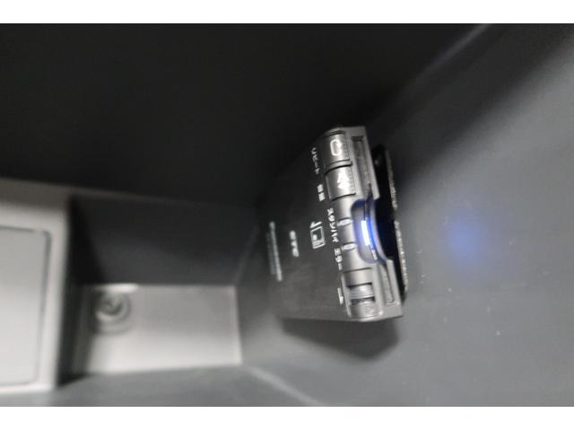 ５００ ツインエア　ラウンジ　ガラスルーフ　純正ディスプレイ　前後ドライブレコーダー　ＥＴＣ　フロント＆リアフォグランプ　Ｂｌｕｅｔｏｏｔｈ接続対応＆ＵＳＢ接続ポート　バックソナ　純正１５インチアルミホイール　取説＆保証書　禁煙車（7枚目）