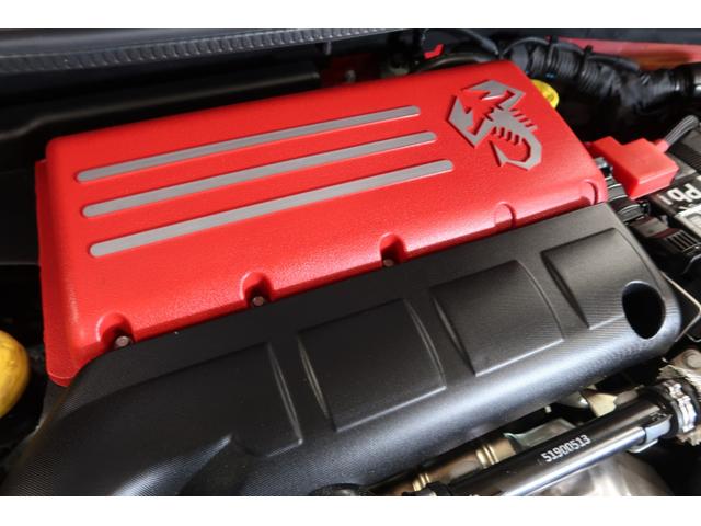 アバルト６９５ コンペティツィオーネ　ワンオーナー　左Ｈ　ＭＴ車　ａｐｐｌｅｃａｒｐａｙ対応ディスプレイオーディオ　ＥＴＣ　バックソナー　フロント＆リアフォグランプ　Ｂｌｕｅｔｏｏｔｈ接続対応＆ＵＳＢ接続ポート　取説＆保証書　１年保証付き（34枚目）