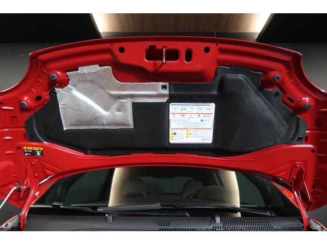 アバルト６９５ コンペティツィオーネ　ワンオーナー　左Ｈ　ＭＴ車　ａｐｐｌｅｃａｒｐａｙ対応ディスプレイオーディオ　ＥＴＣ　バックソナー　フロント＆リアフォグランプ　Ｂｌｕｅｔｏｏｔｈ接続対応＆ＵＳＢ接続ポート　取説＆保証書　１年保証付き（36枚目）