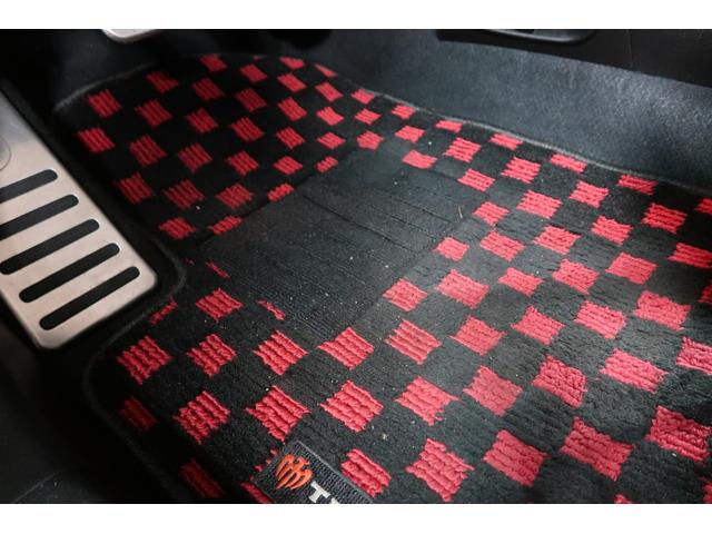 アバルト６９５ コンペティツィオーネ　ワンオーナー　左Ｈ　ＭＴ車　ａｐｐｌｅｃａｒｐａｙ対応ディスプレイオーディオ　ＥＴＣ　バックソナー　フロント＆リアフォグランプ　Ｂｌｕｅｔｏｏｔｈ接続対応＆ＵＳＢ接続ポート　取説＆保証書　１年保証付き（76枚目）