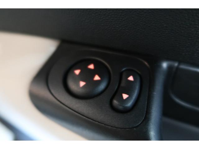 ５００Ｃ ドルチェヴィータ　１００台限定車　電動キャンバストップ　ＳＤナビ＆フルセグ　クルコン　バックソナー　アイドリングストップ　ＥＴＣ　Ｂｌｕｅｔｏｏｔｈ接続対応＆ＵＳＢ接続ポート　フロント＆リアフォグ　純正１６インチＡＷ（76枚目）