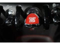 ●『スマートキー＆プッシュスタート』カギを取り出す必要がなく、ボタンを押せばエンジンが始動します！ 7