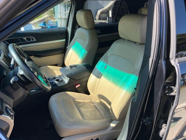 エクスプローラー ＸＬＴ　エコブースト　／３列７人乗り／２ＷＤ／ジオバンナ２２ｉｎｃｈアルミホイール／本革パワーシート／ＬＥＤ／ＳＤナビ／フルセグ／バックカメラ／Ｂｌｕｅｔｏｏｔｈ／スマートキー／ルーフレール／クリアランスソナー（16枚目）