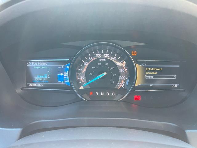 エクスプローラー ＸＬＴ　エコブースト　／３列７人乗り／２ＷＤ／ジオバンナ２２ｉｎｃｈアルミホイール／本革パワーシート／ＬＥＤ／ＳＤナビ／フルセグ／バックカメラ／Ｂｌｕｅｔｏｏｔｈ／スマートキー／ルーフレール／クリアランスソナー（23枚目）