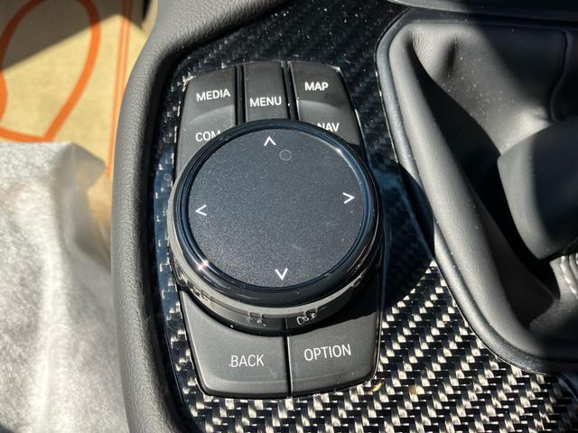 スープラ ＲＺ　本革シート　６速ミッション　ツインスクロールターボ　トヨタセーフティーセンス　ブラインドスポットモニター　１９インチ鍛造アルミ　シートヒーター（40枚目）