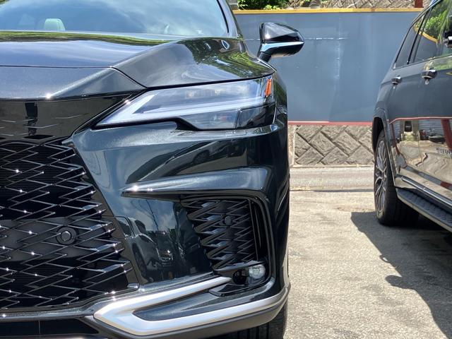 ＲＸ ＲＸ３５０　Ｆスポーツ　デジタルインナーミラー　パノラマルーフ　前後ドライブレコーダー　オレンジブレーキキャリパ　アドバンストパーク　白レザーシート　パノラミックビューモニター　ブラインドスポットモニター（5枚目）