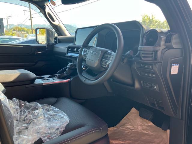 ランドクルーザー２５０ ＶＸ　モデリスタプロテクターキット　モデリスタオーバーフェンダー　モデリスタシグネチャーイルミブレード　ＥＴＣ　バックカメラ　全周囲カメラ　フルセグ　電動リアゲート（8枚目）