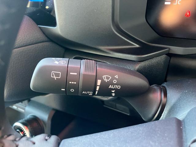 ランドクルーザー２５０ ＶＸ　モデリスタプロテクターキット　モデリスタオーバーフェンダー　モデリスタシグネチャーイルミブレード　ＥＴＣ　バックカメラ　全周囲カメラ　フルセグ　電動リアゲート（13枚目）