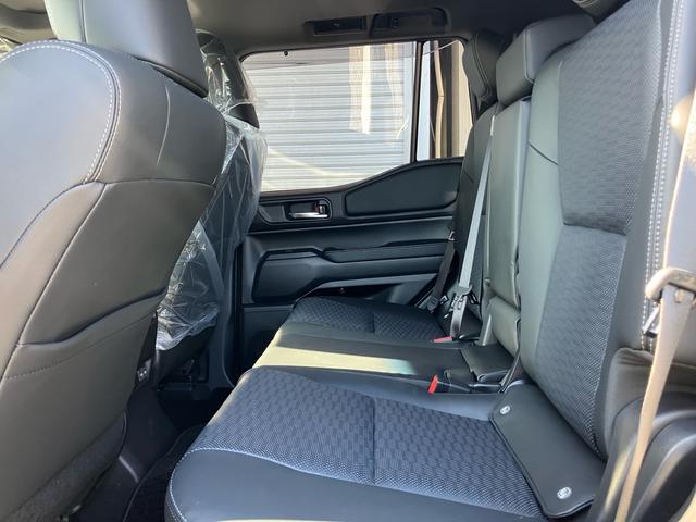 ランドクルーザー２５０ ＶＸ　モデリスタプロテクターキット　モデリスタオーバーフェンダー　モデリスタシグネチャーイルミブレード　ＥＴＣ　バックカメラ　全周囲カメラ　フルセグ　電動リアゲート（44枚目）