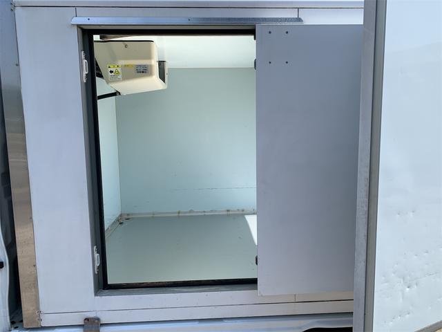 キャリイトラック 　冷凍冷蔵車　サーモキング製　左側スライドドア　キーレス（17枚目）