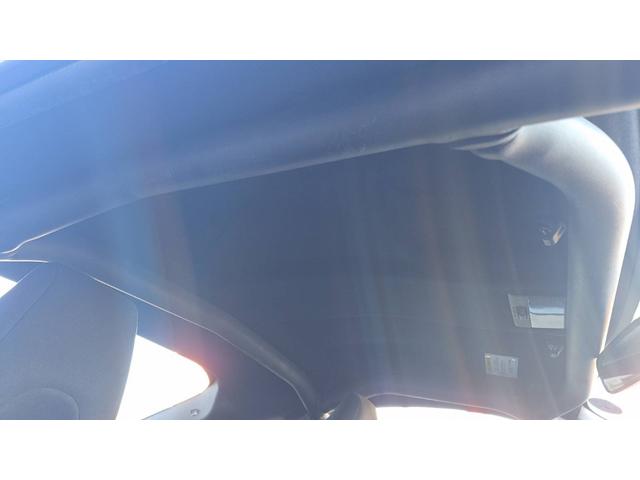 ８６ レーシング　６速マニュアル　ダックテールスポイラー　ロールゲージ　車高調　エアコン　パワステ　パワーウィンドウ　ＡＢＳ　エアバック（9枚目）