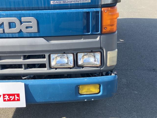 タイタントラック ダンプ　２．０ｔ　５速ＭＴ　後輪ダブル　エアコン　パワーウィンドウ　ＣＤ（8枚目）