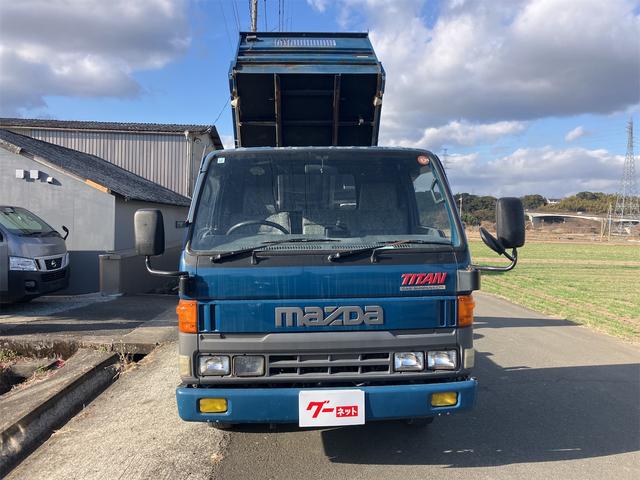 タイタントラック ダンプ　２．０ｔ　５速ＭＴ　後輪ダブル　エアコン　パワーウィンドウ　ＣＤ（30枚目）