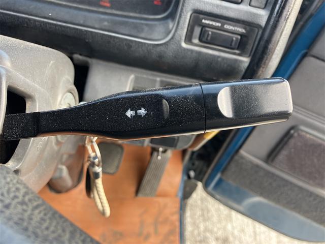 タイタントラック ダンプ　２．０ｔ　５速ＭＴ　後輪ダブル　エアコン　パワーウィンドウ　ＣＤ（51枚目）