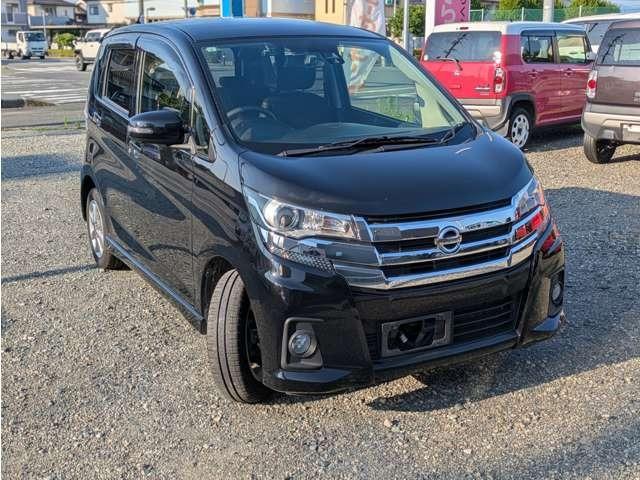デイズ ハイウェイスター　Ｘ　アラウンドビュー　純正アルミホイール　アイドリングストップ　スマートキー　ＨＩＤヘッドライト　ＣＤ　運転席・助手席エアバッグ（6枚目）