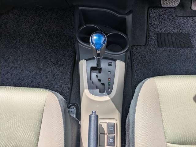 アクア Ｓ　キーレス　ＣＤ再生　運転席・助手席エアバッグ　ＡＢＳ　エアコン　パワステ　パワーウィンドウ（18枚目）