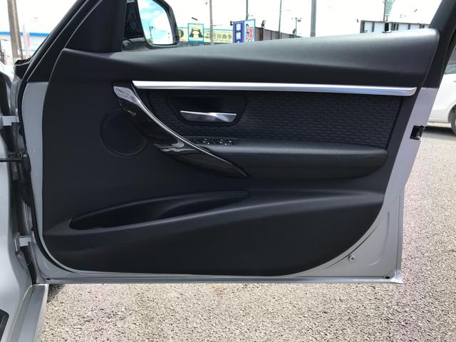 ３シリーズ ３２０ｉ　Ｍスポーツ　ＥＴＣ　バックカメラ　ナビ　ＴＶ　クリアランスソナー　オートクルーズコントロール　アルミホイール　オートライト　パワーシート　ターボ　スマートキー　電動格納ミラー　シートヒーター　ＡＴ　ＥＳＣ　ＣＤ（63枚目）