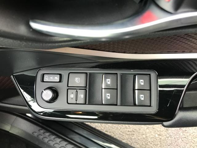 Ｃ－ＨＲ Ｇ　クリアランスソナー　オートクルーズコントロール　レーンアシスト　衝突被害軽減システム　ナビ　ＴＶ　オートライト　アルミホイール　スマートキー　アイドリングストップ　電動格納ミラー　シートヒーター（9枚目）