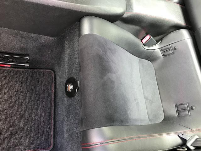 ８６ ＧＴリミテッド　ドライブレコーダー　ＥＴＣ　ナビ　ＴＶ　ＭＴ　オートライト　ＨＩＤ　ＬＥＤヘッドランプ　スマートキー　電動格納ミラー　シートヒーター　アルミホイール　盗難防止システム　衝突安全ボディ　ＡＢＳ　ＥＳＣ（34枚目）