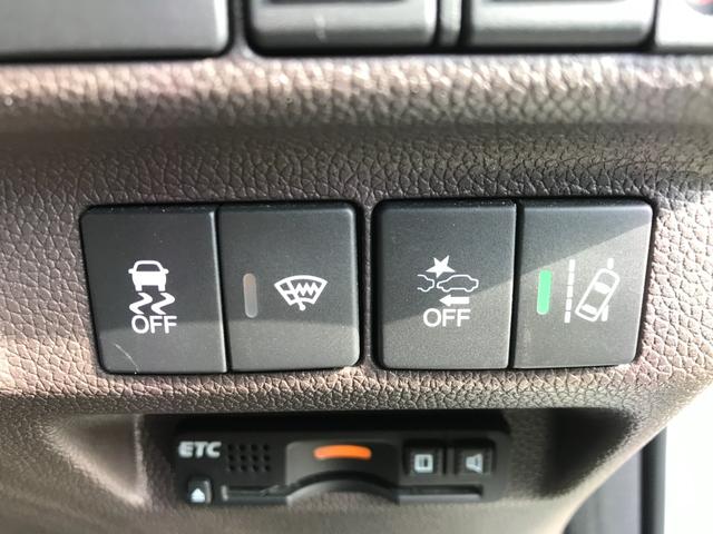 フリードハイブリッド ハイブリッド・Ｇホンダセンシング　ハイブリッド　ＥＴＣ　バックカメラ　ナビ　両側電動スライドドア　オートクルーズコントロール　レーンアシスト　衝突被害軽減システム　オートライト　ＬＥＤヘッドランプ　スマートキー　ＡＴ　盗難防止システム（9枚目）