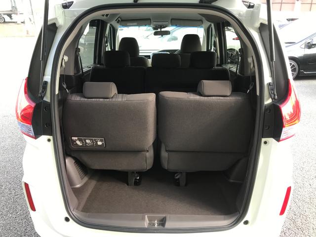 フリードハイブリッド ハイブリッド・Ｇホンダセンシング　ハイブリッド　ＥＴＣ　バックカメラ　ナビ　両側電動スライドドア　オートクルーズコントロール　レーンアシスト　衝突被害軽減システム　オートライト　ＬＥＤヘッドランプ　スマートキー　ＡＴ　盗難防止システム（18枚目）