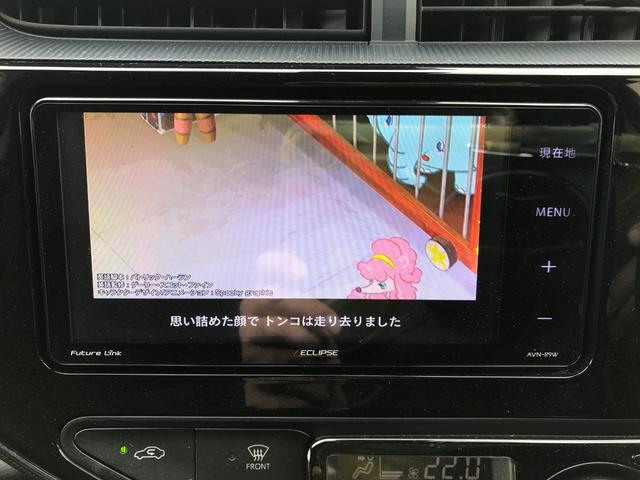 アクア Ｓスタイルブラック　ＴＲＤエアロ・社外１７インチアルミホイール・クリアランスソナー・シートヒーター・ナビ・フルセグＴＶ・バックカメラ・ＥＴＣ・トヨタセーフティセンス・ＬＥＤヘッドライト（7枚目）