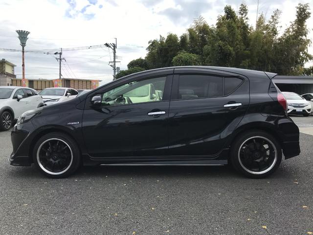 アクア Ｓスタイルブラック　ＴＲＤエアロ・社外１７インチアルミホイール・クリアランスソナー・シートヒーター・ナビ・フルセグＴＶ・バックカメラ・ＥＴＣ・トヨタセーフティセンス・ＬＥＤヘッドライト（22枚目）