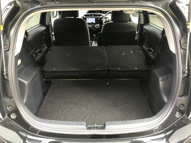 アクア Ｓスタイルブラック　ＴＲＤエアロ・社外１７インチアルミホイール・クリアランスソナー・シートヒーター・ナビ・フルセグＴＶ・バックカメラ・ＥＴＣ・トヨタセーフティセンス・ＬＥＤヘッドライト（23枚目）