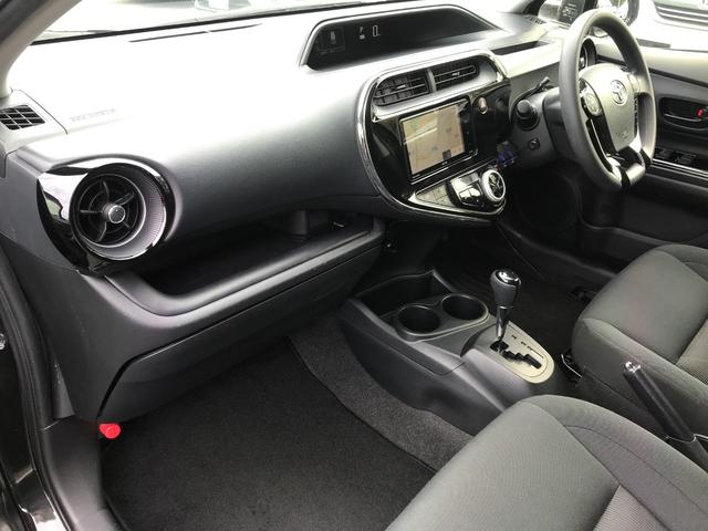 アクア Ｓスタイルブラック　ＴＲＤエアロ・社外１７インチアルミホイール・クリアランスソナー・シートヒーター・ナビ・フルセグＴＶ・バックカメラ・ＥＴＣ・トヨタセーフティセンス・ＬＥＤヘッドライト（45枚目）