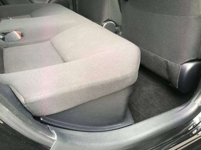 アクア Ｓスタイルブラック　ＴＲＤエアロ・社外１７インチアルミホイール・クリアランスソナー・シートヒーター・ナビ・フルセグＴＶ・バックカメラ・ＥＴＣ・トヨタセーフティセンス・ＬＥＤヘッドライト（49枚目）