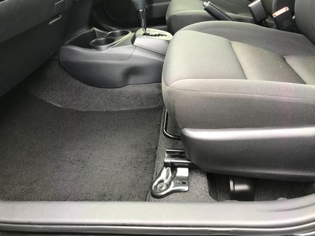 アクア Ｓスタイルブラック　ＴＲＤエアロ・社外１７インチアルミホイール・クリアランスソナー・シートヒーター・ナビ・フルセグＴＶ・バックカメラ・ＥＴＣ・トヨタセーフティセンス・ＬＥＤヘッドライト（56枚目）