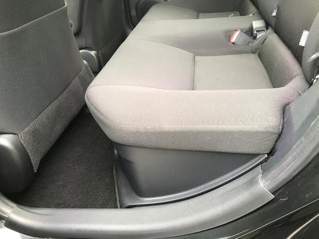 アクア Ｓスタイルブラック　ＴＲＤエアロ・社外１７インチアルミホイール・クリアランスソナー・シートヒーター・ナビ・フルセグＴＶ・バックカメラ・ＥＴＣ・トヨタセーフティセンス・ＬＥＤヘッドライト（63枚目）