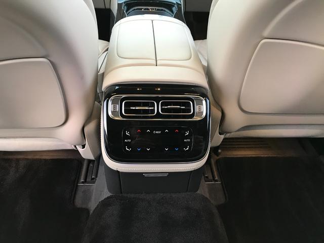 Ｓクラス Ｓ５８０　４マチックロング　ＡＭＧラインパッケージ　ドライブレコーダー　クリアランスソナー　オートクルーズコントロール　パークアシスト　衝突被害軽減システム　全周囲カメラ　ナビ　アルミホイール　サンルーフ　ＣＶＴ　シートヒーター　シートエアコン（7枚目）