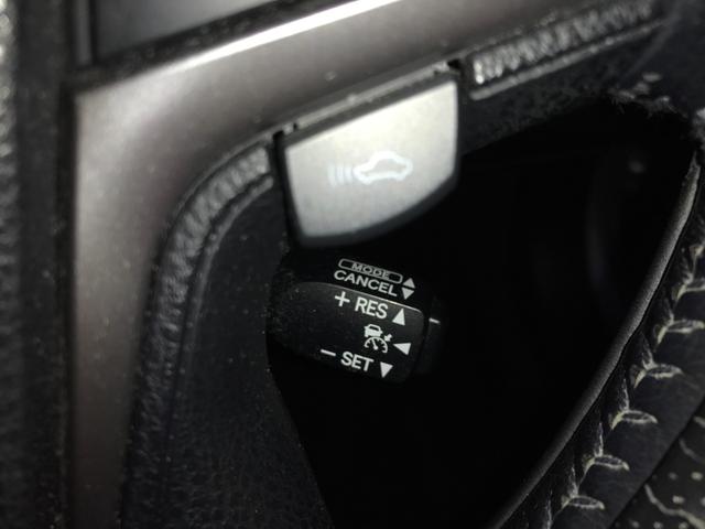 クラウンハイブリッド ロイヤルサルーンＧ　ドライブレコーダー　ＥＴＣ　クリアランスソナー　オートクルーズコントロール　バックカメラ　ナビ　ＴＶ　アルミホイール　オートライト　ＨＩＤ　ＣＶＴ　スマートキー　電動格納ミラー　盗難防止システム（9枚目）