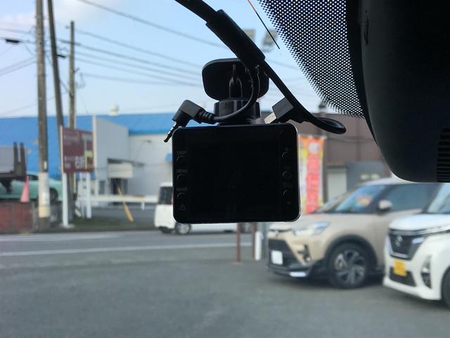 �h���C�u���R�[�_�[�����Ă��܂��I�������̂��N�����Ă��܂�����B����Ȏ��ɐS���������ɂȂ�̂��A�^�]�̋L�^���f���Ɖ��ŋL�^����h���C�u���R�[�_�[�ł��B