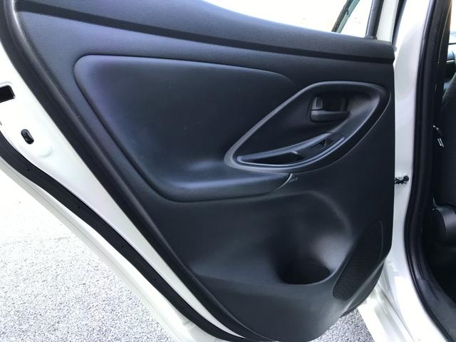 ヤリス ハイブリッドＺ　ドライブレコーダー　ＥＴＣ　バックカメラ　ナビ　クリアランスソナー　オートクルーズコントロール　レーンアシスト　衝突被害軽減システム　オートマチックハイビーム　ＬＥＤヘッドランプ　スマートキー（35枚目）