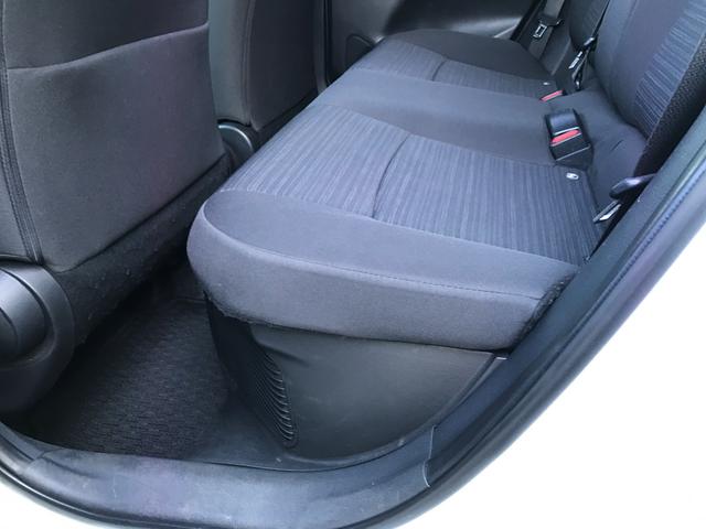 ヤリス ハイブリッドＺ　ドライブレコーダー　ＥＴＣ　バックカメラ　ナビ　クリアランスソナー　オートクルーズコントロール　レーンアシスト　衝突被害軽減システム　オートマチックハイビーム　ＬＥＤヘッドランプ　スマートキー（36枚目）