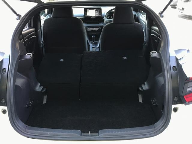 ヤリス ハイブリッドＺ　ドライブレコーダー　ＥＴＣ　バックカメラ　ナビ　クリアランスソナー　オートクルーズコントロール　レーンアシスト　衝突被害軽減システム　オートマチックハイビーム　オートライト　ＬＥＤヘッドランプ（19枚目）