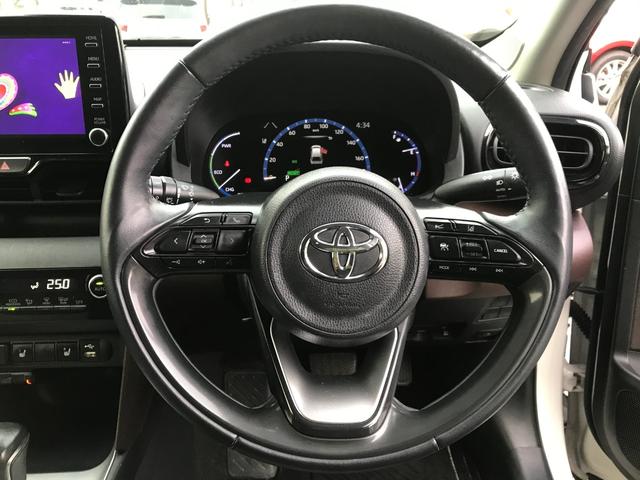 ヤリスクロス ハイブリッドＺ　ドライブレコーダー　バックカメラ　クリアランスソナー　オートクルーズコントロール　レーンアシスト　パワーシート　衝突被害軽減システム　ＴＶ　オートマチックハイビーム　オートライト　ＬＥＤヘッドランプ（3枚目）