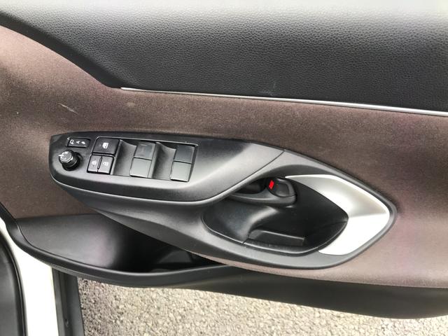 ヤリスクロス ハイブリッドＺ　ドライブレコーダー　バックカメラ　クリアランスソナー　オートクルーズコントロール　レーンアシスト　パワーシート　衝突被害軽減システム　ＴＶ　オートマチックハイビーム　オートライト　ＬＥＤヘッドランプ（50枚目）