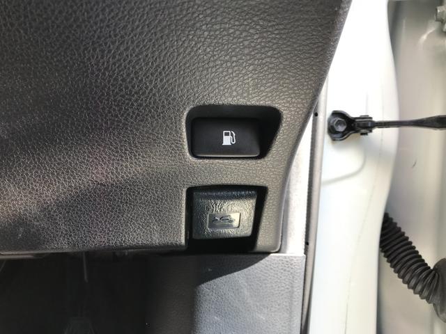 ハリアー プレミアム　ＥＴＣ　バックカメラ　クリアランスソナー　オートクルーズコントロール　レーンアシスト　パワーシート　ナビ　オートマチックハイビーム　オートライト　ＬＥＤヘッドランプ　電動リアゲート　アルミホイール（32枚目）